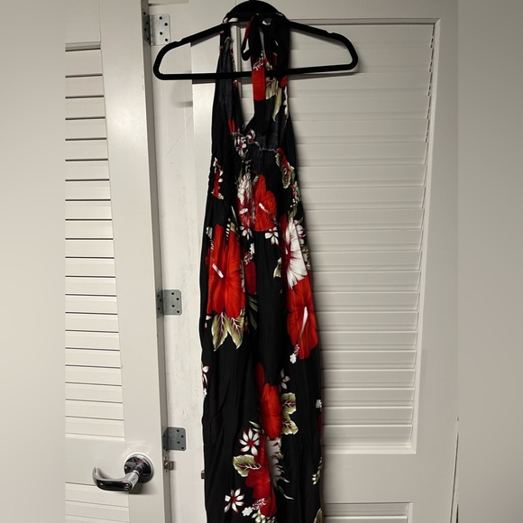 Beach Dress - Picture 1 of 2